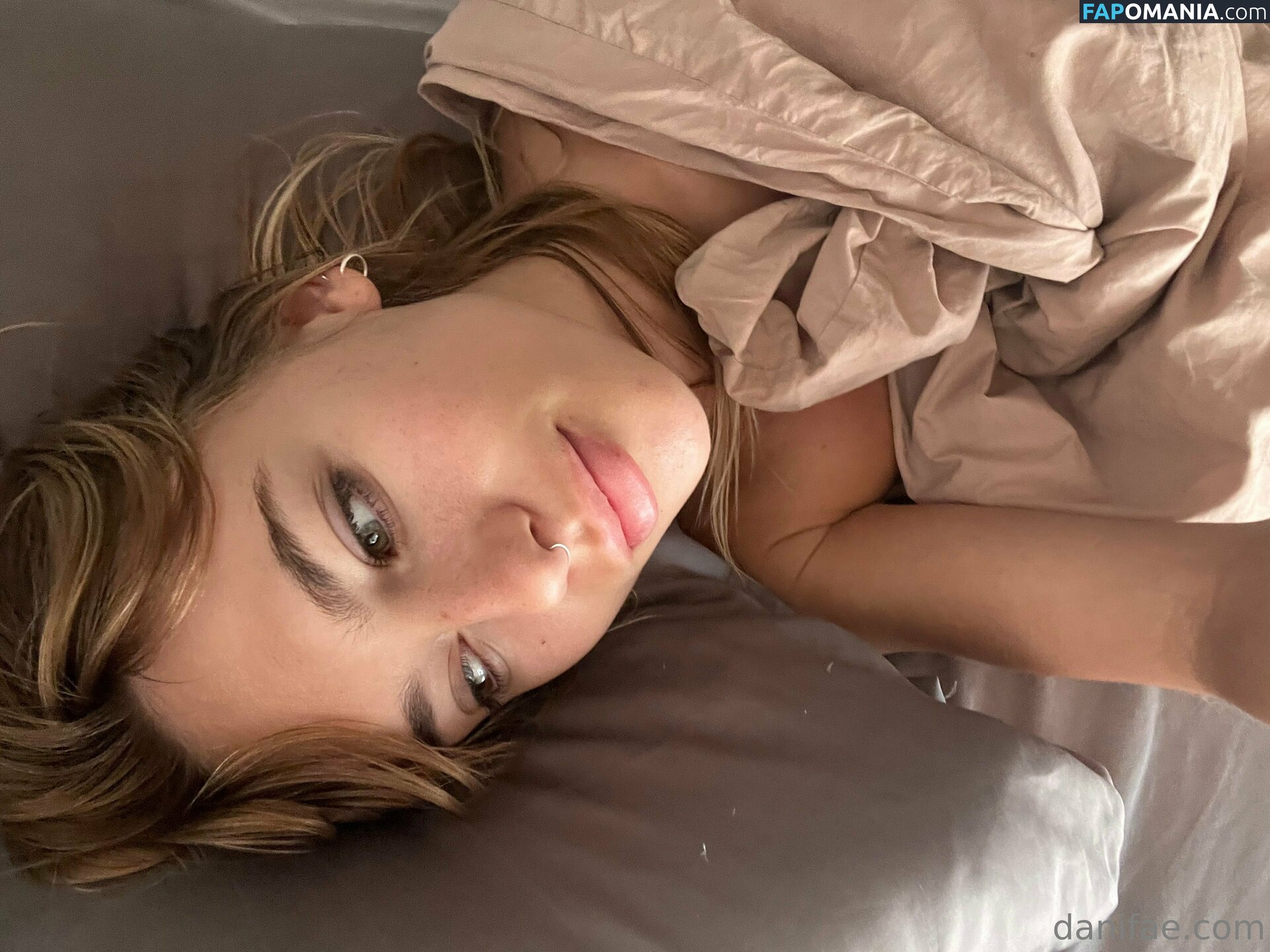 Dani Fae / DaniFae / GlitteringBat6 / TheDanii / daniandsebastian / itsdanifae Nackt OnlyFans  Geleaktes Foto #42