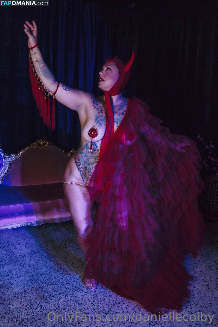 Danielle Colby Nackt Geleaktes Foto #68