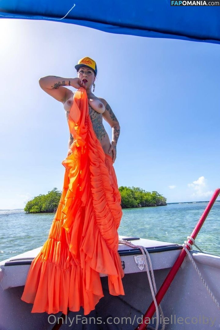 Danielle Colby Nackt Geleaktes Foto #98