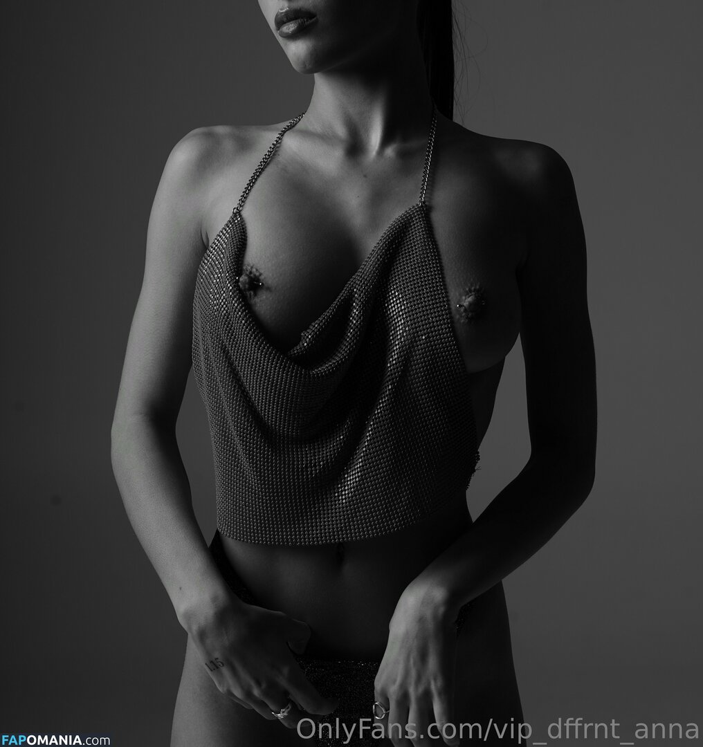 Anna Penzes / dffrnt_anna Nackt OnlyFans  Geleaktes Foto #128