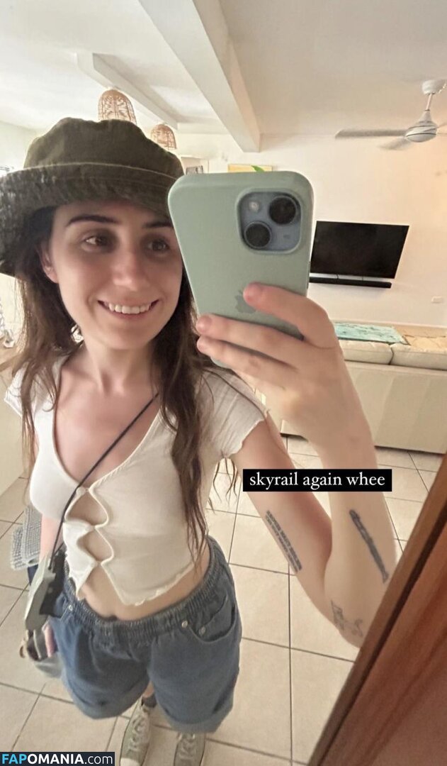 Doddleoddle / Dodie Clark Nackt OnlyFans  Geleaktes Foto #203