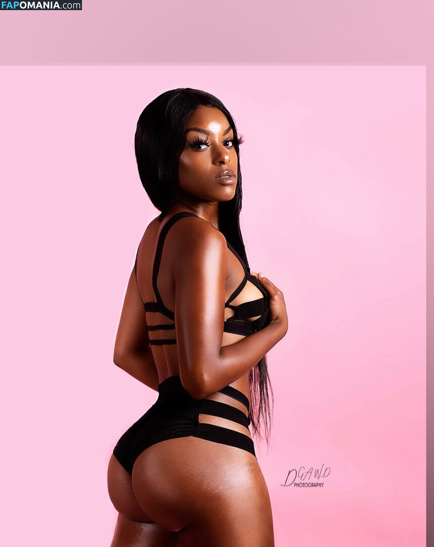 donna / donnaque3n / donnaqueen Nackt OnlyFans  Geleaktes Foto #1