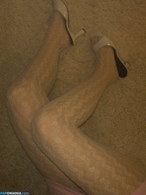 dpuw_ / maybe_pretty_ / zoya_maybe_pretty Nackt OnlyFans  Geleaktes Foto #1