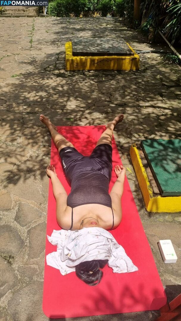 Eby Sarasvati / Eby5lut / EbySarasvati Nackt OnlyFans  Geleaktes Foto #28