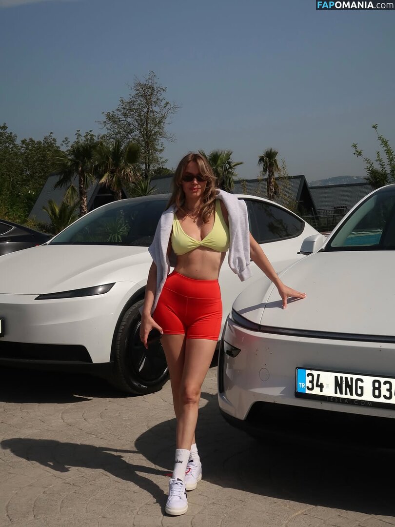 1ecemkaravus / Ecem Karavus / ecmkrvs / https: Nackt OnlyFans  Geleaktes Foto #7