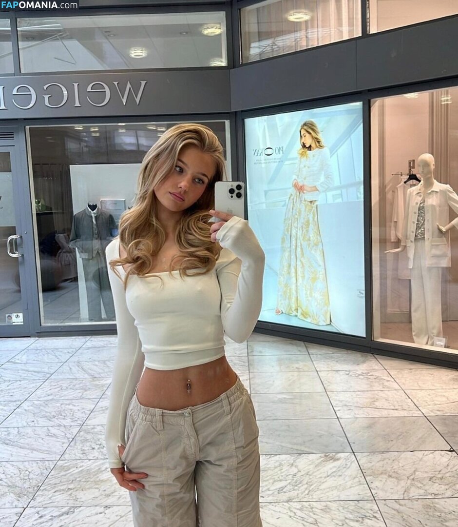 Elena Zoe / Elena.zbt Nackt OnlyFans  Geleaktes Foto #9