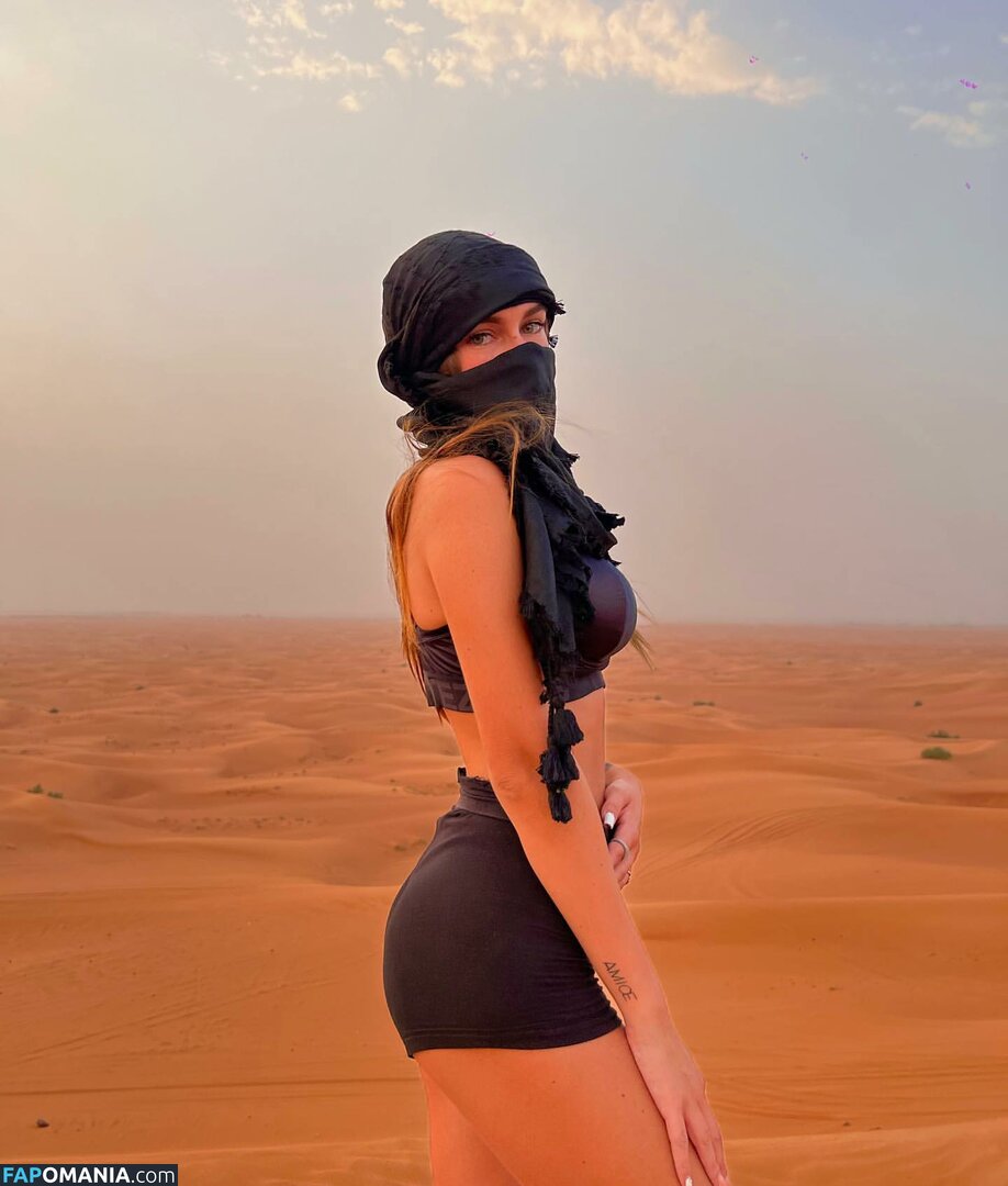 Elisa Esposito / eli.esposito / eli.espositoo / la_prof_eli Nackt OnlyFans  Geleaktes Foto #30