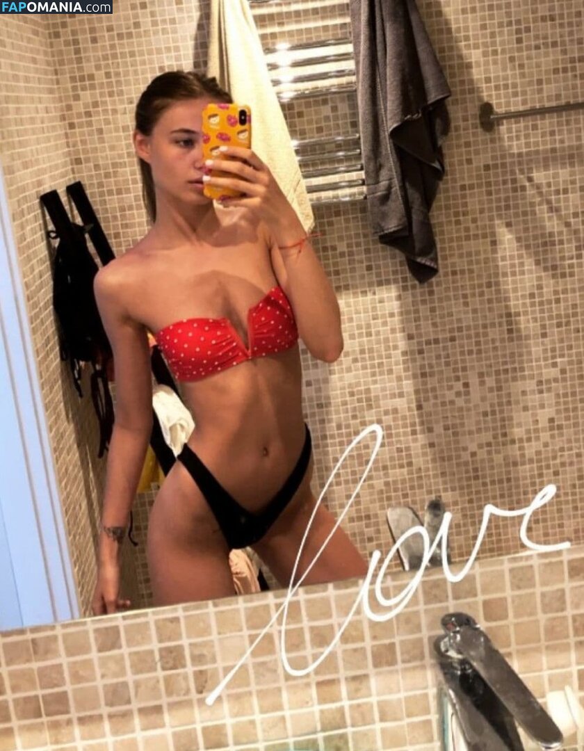 Elizabeth Vasilenko / elizabethvasilenko / elizvasilenko Nackt OnlyFans  Geleaktes Foto #9