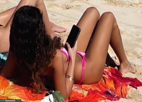 Ella Erwin / ellaerwinn_ Nackt OnlyFans  Geleaktes Foto #1