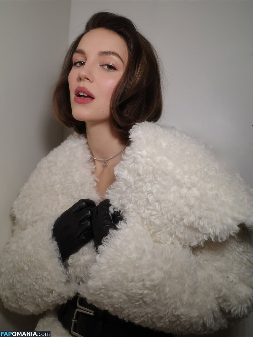 Ella Hunt / EllaHunt Nackt OnlyFans  Geleaktes Foto #92