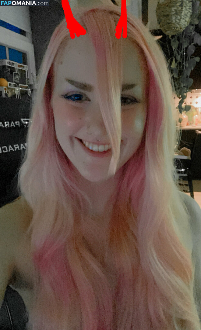 Ellah Marlyn Nackt OnlyFans  Geleaktes Foto #2