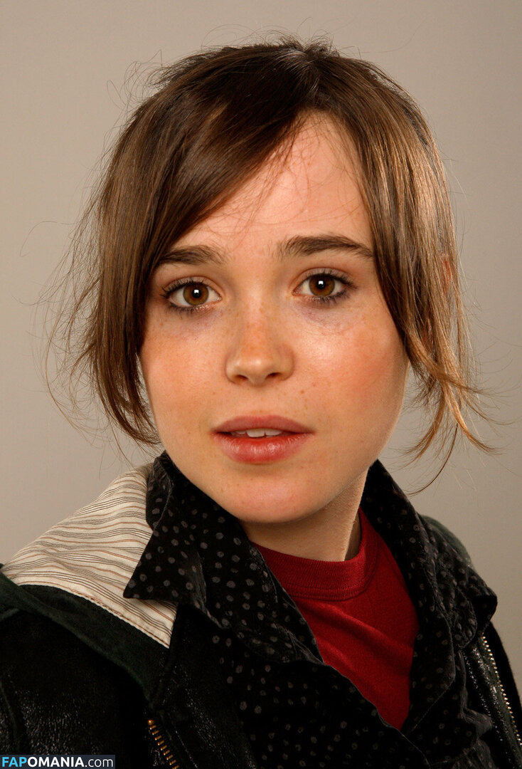 Elliot Page / elliotpage / formerly Ellen Page Nackt OnlyFans  Geleaktes Foto #3