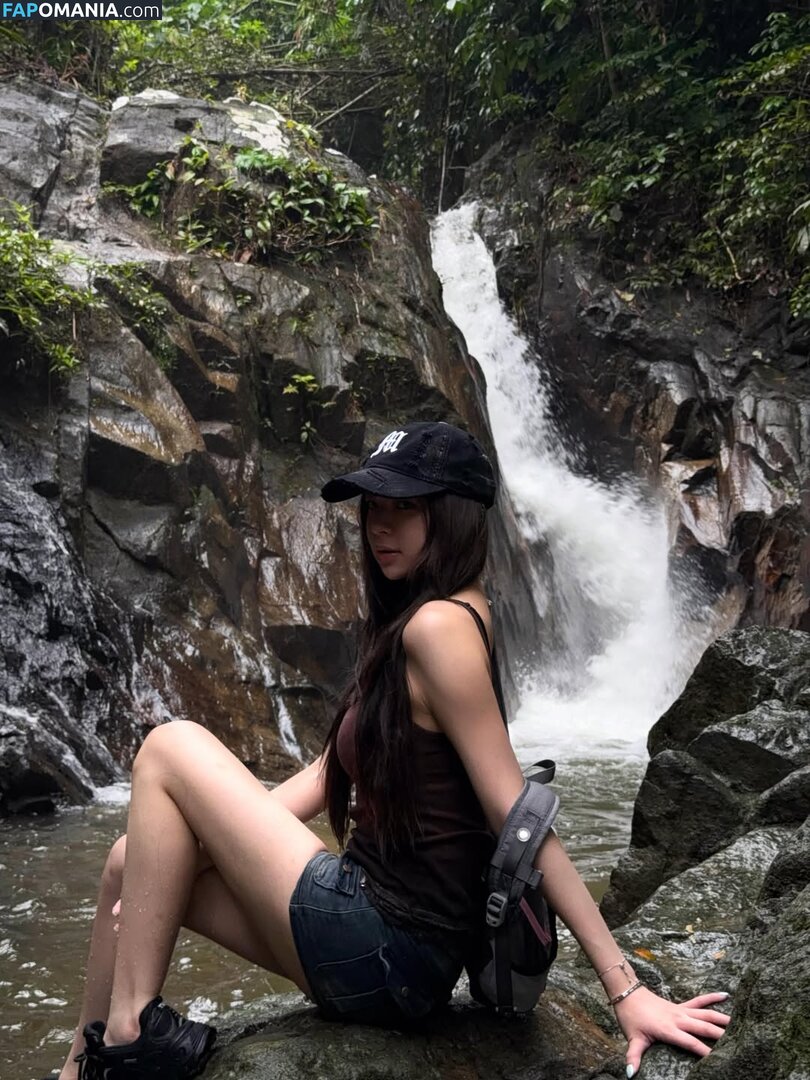 Elyn Leong / elynleonggg / https: Nackt OnlyFans  Geleaktes Foto #3