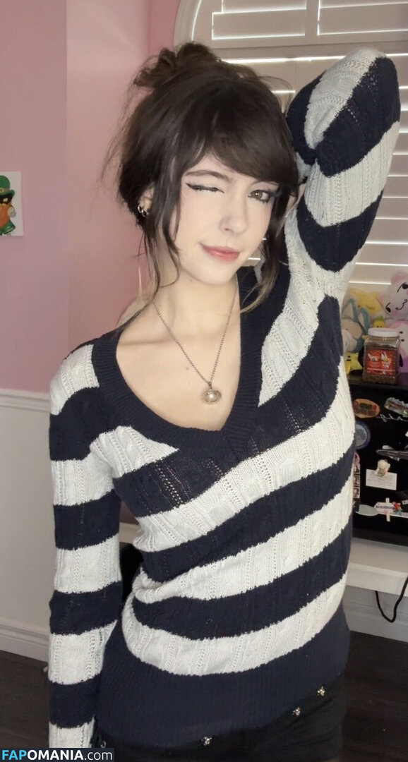 __emiki / em098 / emik28 / emiki / emiki28 / ilovekitties.28 Nackt OnlyFans  Geleaktes Foto #6