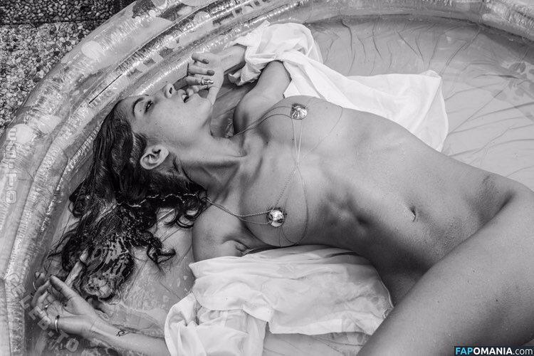 Emilie Payet / emilie_payet_artist / emiliepayet / emiliepayetmannequin Nackt OnlyFans  Geleaktes Foto #44