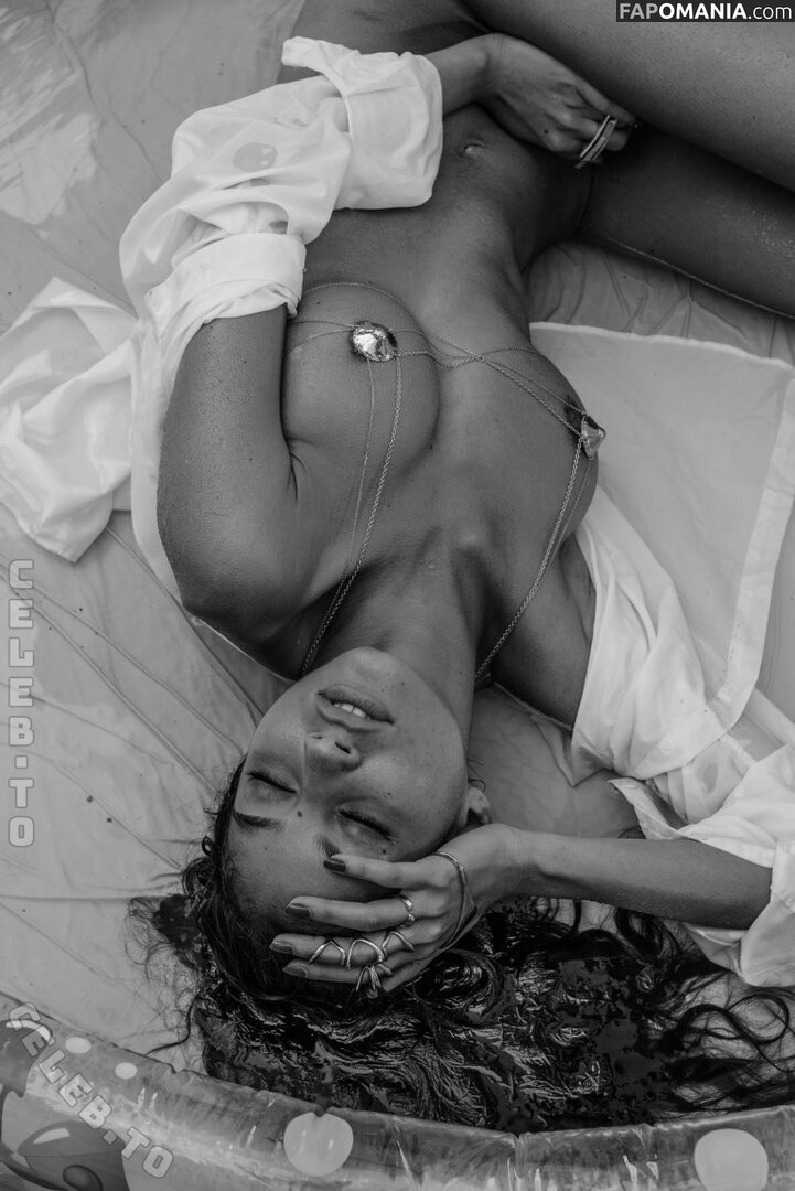 Emilie Payet / emilie_payet_artist / emiliepayet / emiliepayetmannequin Nackt OnlyFans  Geleaktes Foto #55