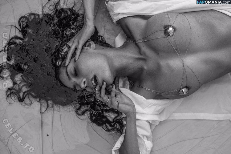 Emilie Payet / emilie_payet_artist / emiliepayet / emiliepayetmannequin Nackt OnlyFans  Geleaktes Foto #60
