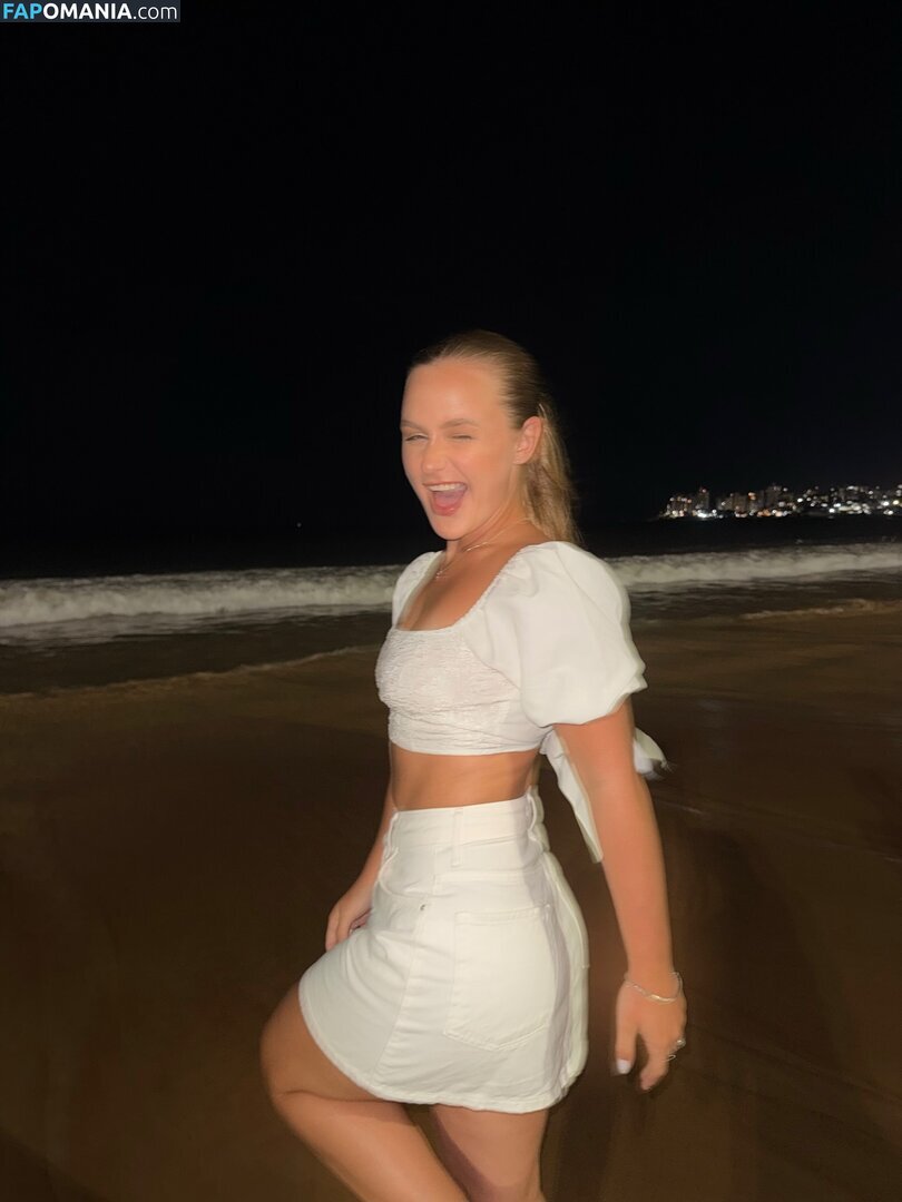 Emilly Schellmann / _emillyschellmann Nackt OnlyFans  Geleaktes Foto #9
