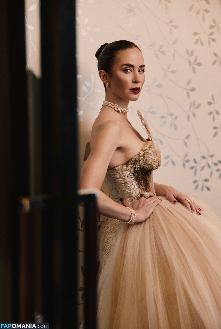 Emily Blunt / _emily_blunt_ / twogirlsoneblunt Nackt OnlyFans  Geleaktes Foto #463