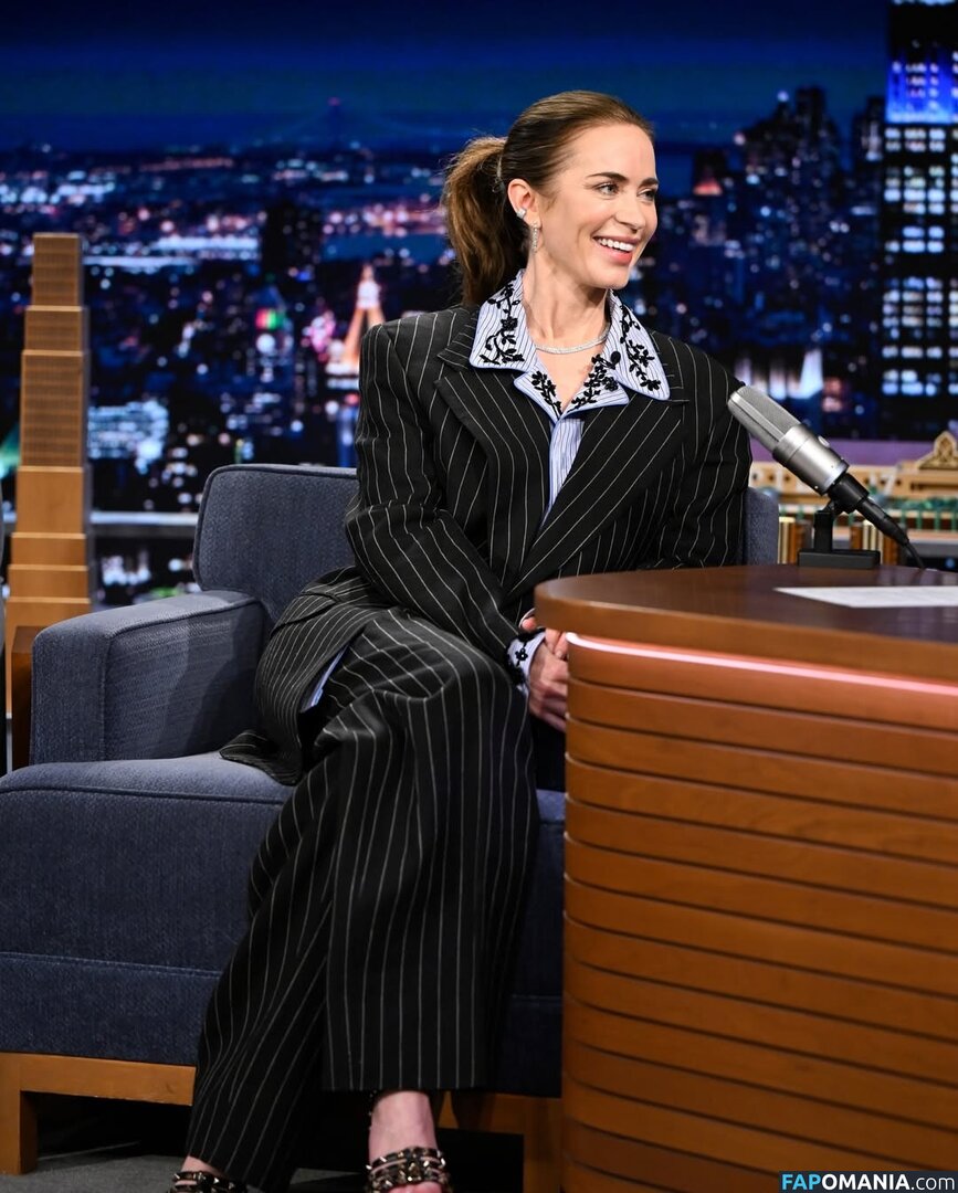 Emily Blunt / _emily_blunt_ / twogirlsoneblunt Nackt OnlyFans  Geleaktes Foto #467