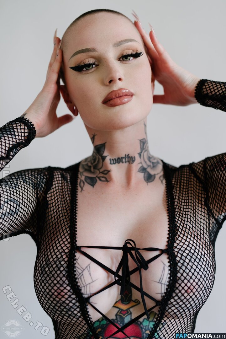 Emily Boring / embodoe / https: Nackt OnlyFans  Geleaktes Foto #1