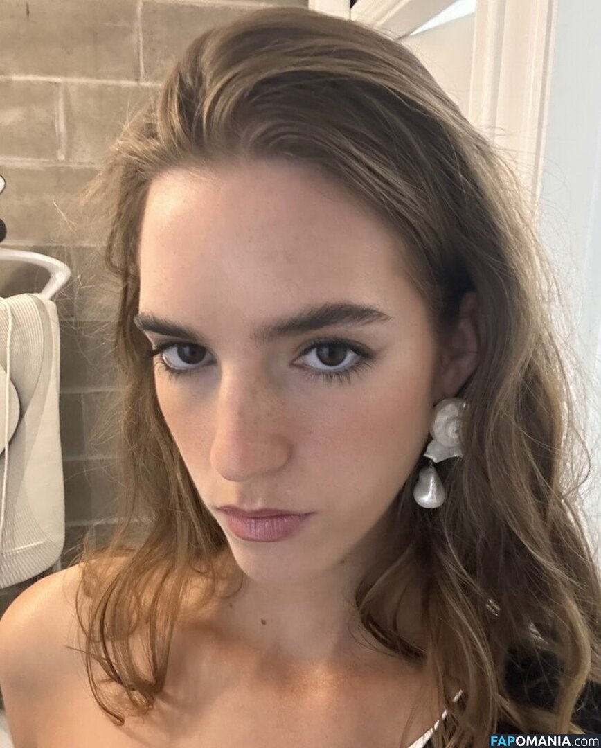 Emily Feld / emily.feld / fanpage_emily_feld / viki.winki Nackt OnlyFans  Geleaktes Foto #3956
