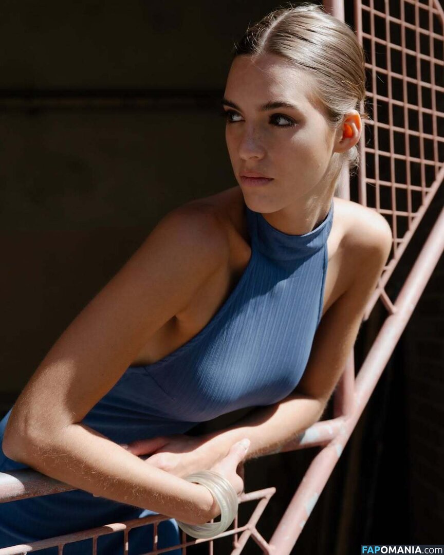Emily Feld / emily.feld / fanpage_emily_feld / viki.winki Nackt OnlyFans  Geleaktes Foto #4003