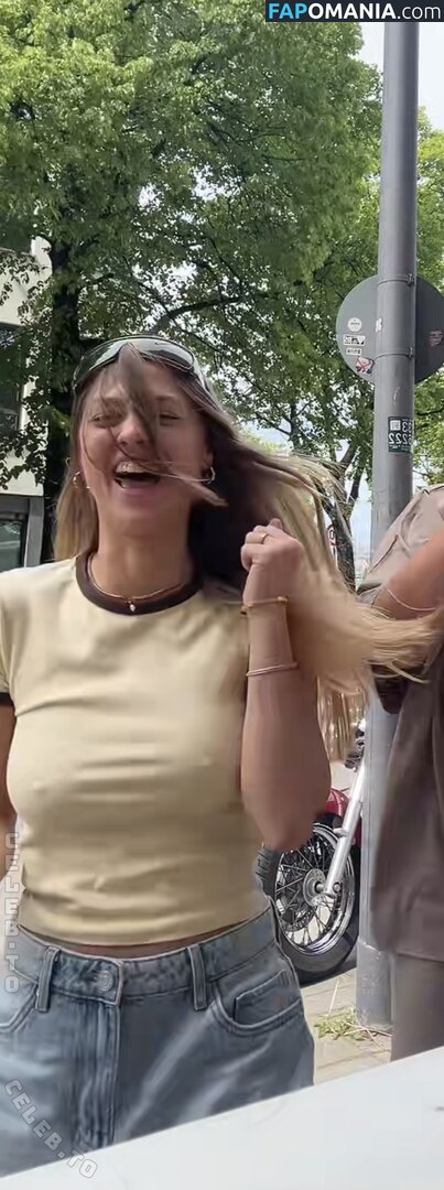 Emily Maurer / emilymaurer__ Nackt OnlyFans  Geleaktes Foto #1