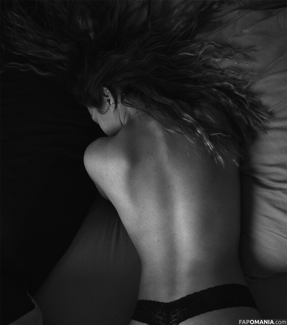 Emily Slater / emilylslater / emilyslaterr / itsemilyslater Nackt OnlyFans  Geleaktes Foto #11