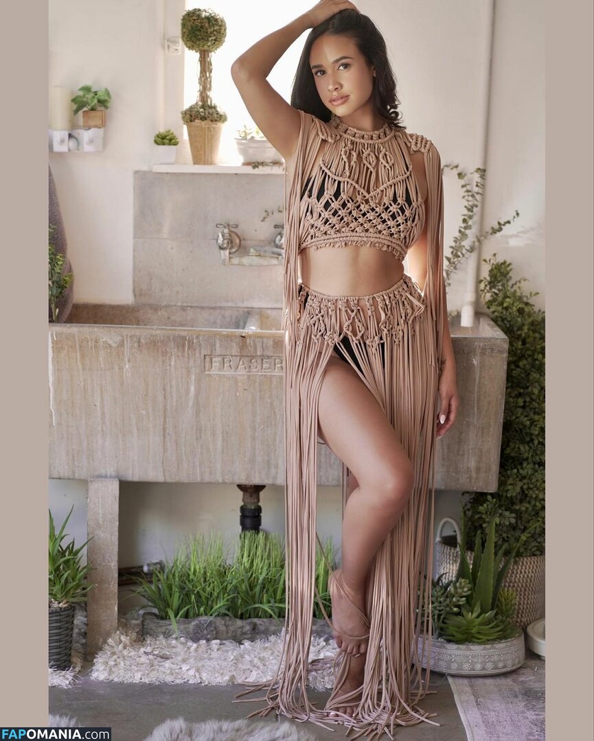 Emily Tosta / emilytosta Nackt OnlyFans  Geleaktes Foto #51