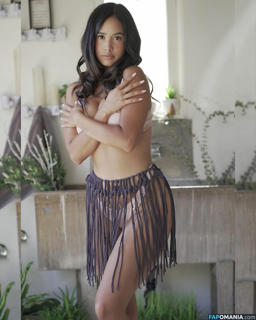 Emily Tosta / emilytosta Nackt OnlyFans  Geleaktes Foto #153