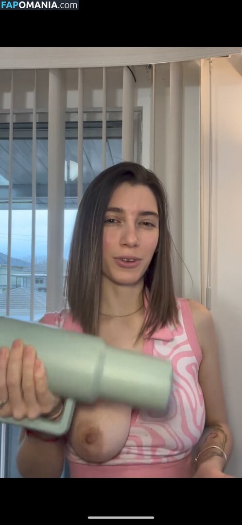 Emily Winterfell / emilysylraa / emilywinterfell / emilyxvirel / emilyxvirel... Nackt OnlyFans  Geleaktes Foto #9