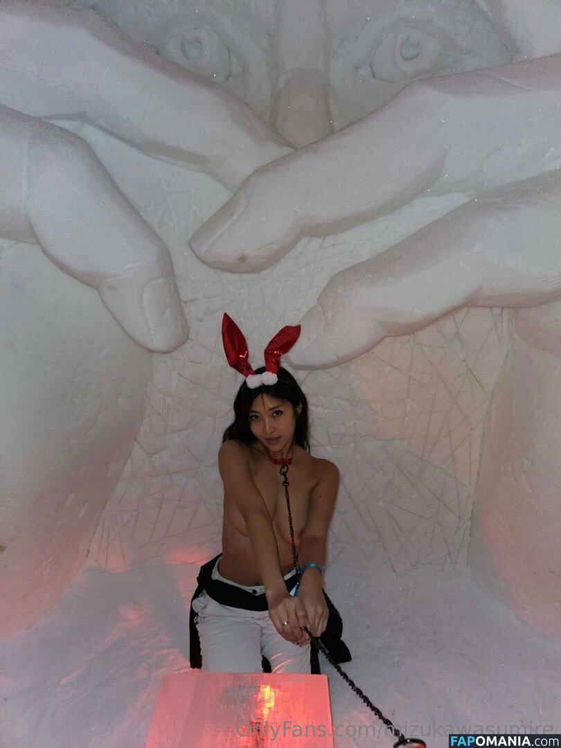 Emiri Momata / emirimomota / mizukawasumire Nackt OnlyFans  Geleaktes Foto #19