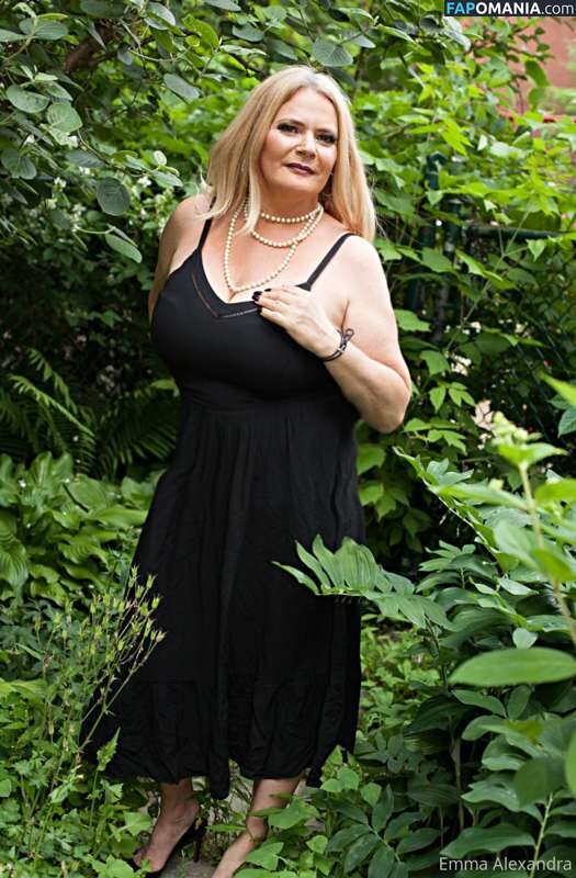 Emma Alexandra / emmaalexandrapage / uniquilyyours Nackt OnlyFans  Geleaktes Foto #3
