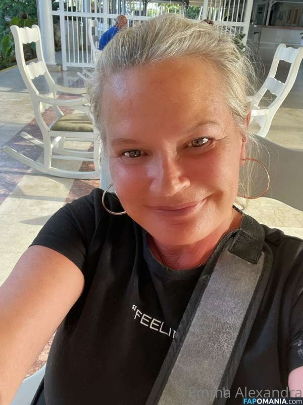 Emma Alexandra / emmaalexandrapage / uniquilyyours Nackt OnlyFans  Geleaktes Foto #15