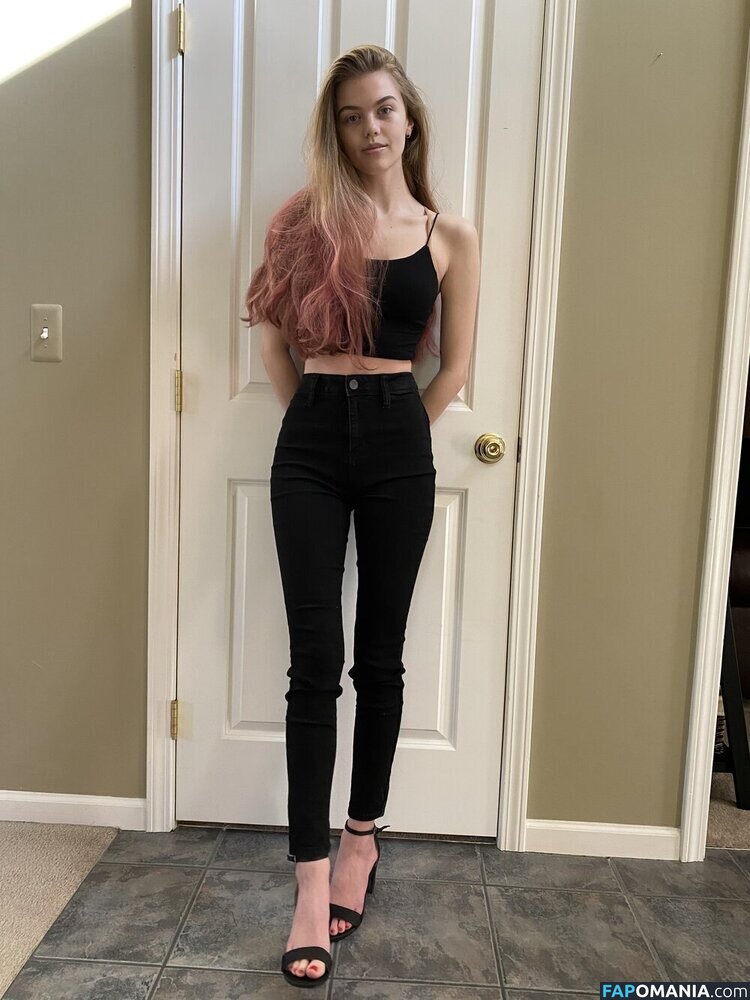 Bradpittsgf / Emma Beardsley / emmabbeardsley Nackt OnlyFans  Geleaktes Foto #16