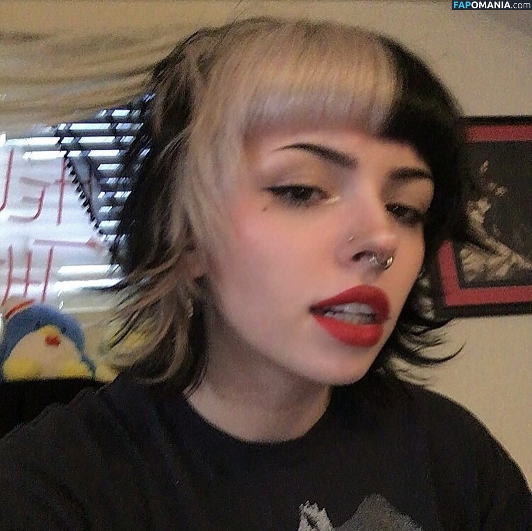 Emma Langevin / emmalangevin / emmalangevinxo Nackt OnlyFans  Geleaktes Foto #886