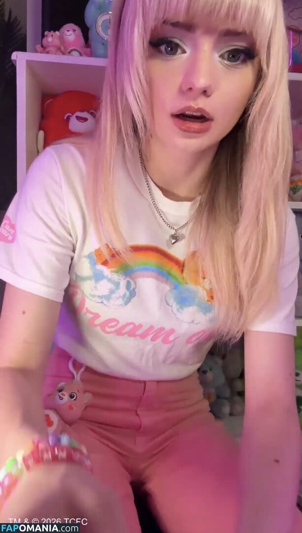 Emma's MySpace / emmaouille / emmas.world / emmasmyspace Nackt OnlyFans  Geleaktes Foto #2
