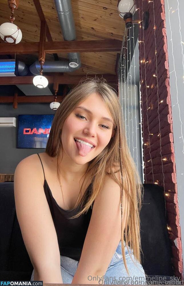 emmeline_sky Nackt OnlyFans  Geleaktes Foto #7