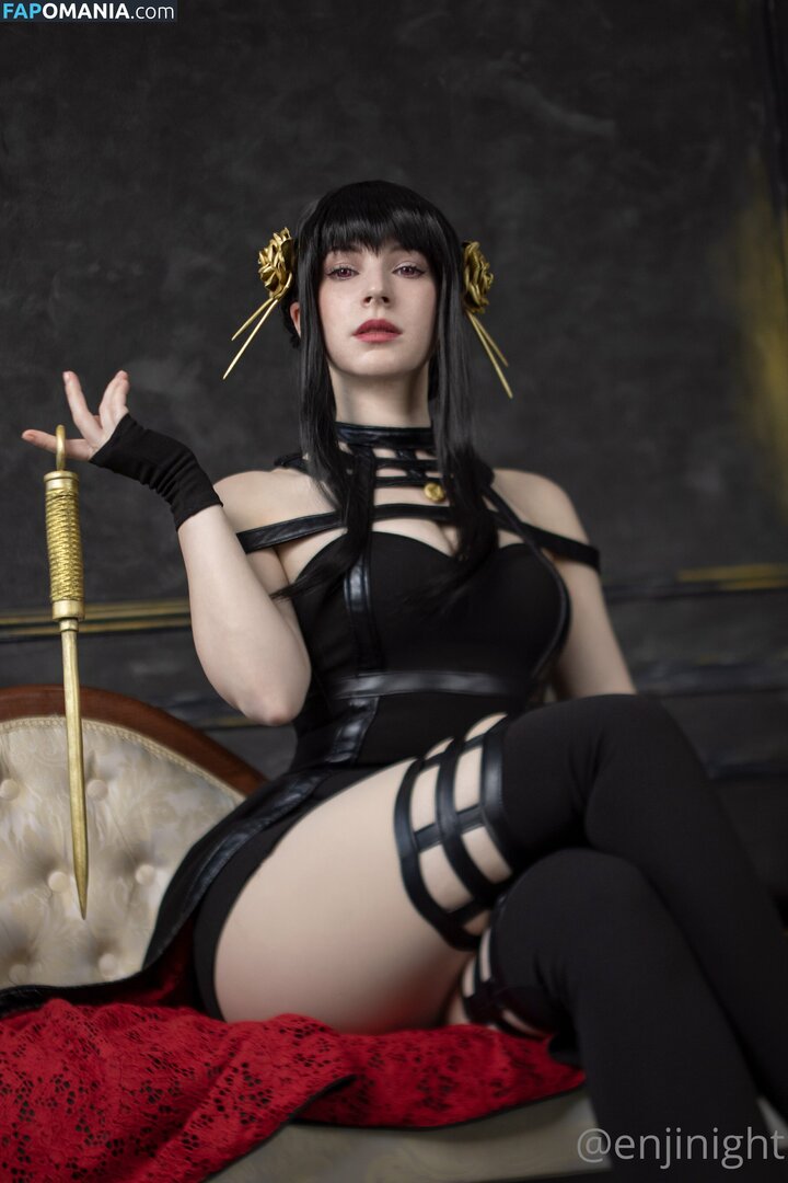 Enji Night Nackt OnlyFans  Geleaktes Foto #2