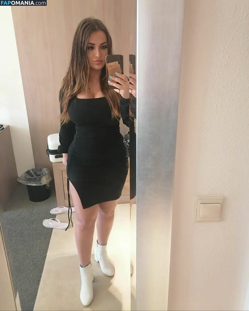 Esmeralda / Esmireal / esmeralda111 Nackt OnlyFans  Geleaktes Foto #1