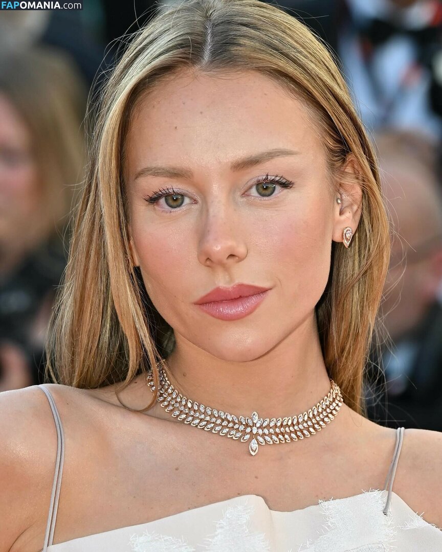 Ester Exposito / ester_exposito / esterexposito Nackt OnlyFans  Geleaktes Foto #217