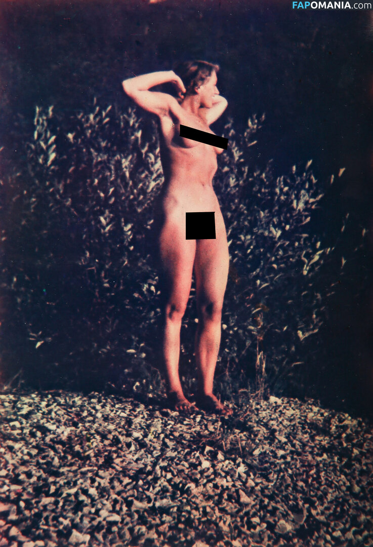 Eva Braun Nackt OnlyFans  Geleaktes Foto #2