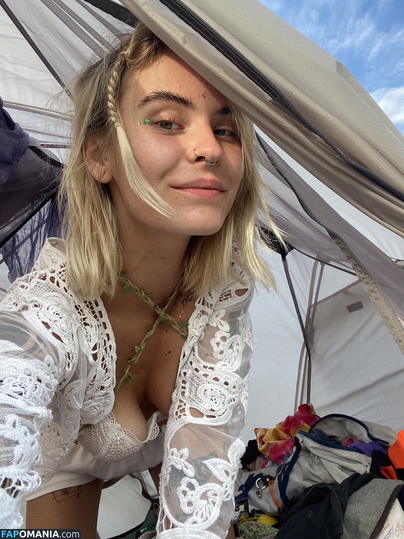 Eva Deli / Evadeli / Mariika / Mary Dryad / deli.eva / evadeli_ Nackt OnlyFans  Geleaktes Foto #3