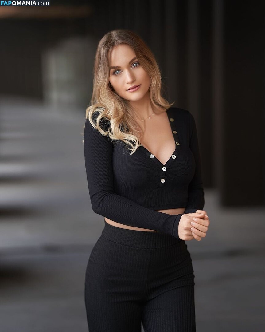 Eva Krämer / eva.krmr / jilxeva Nackt OnlyFans  Geleaktes Foto #1