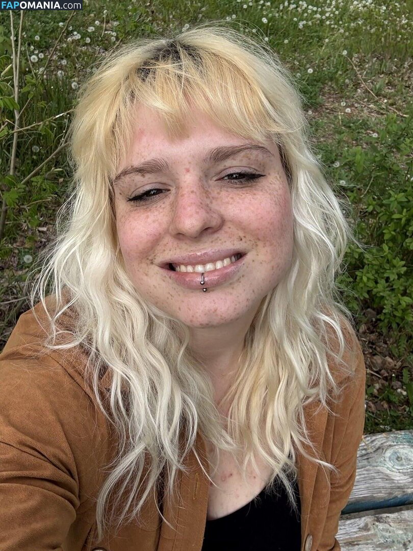 EveLinaIve / evelina / evelina-ive Nackt OnlyFans  Geleaktes Foto #13