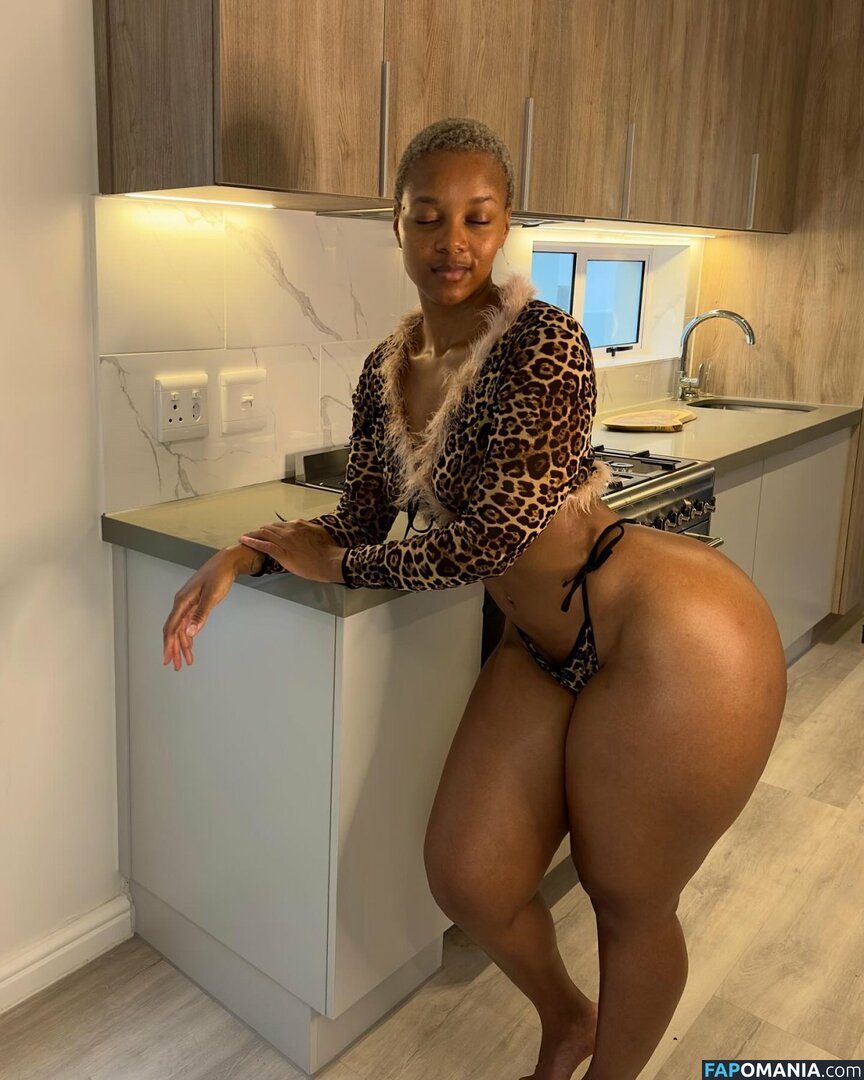 Faustina Thobakgale / faustinaroyale / formidable_byfaustina Nackt OnlyFans  Geleaktes Foto #12