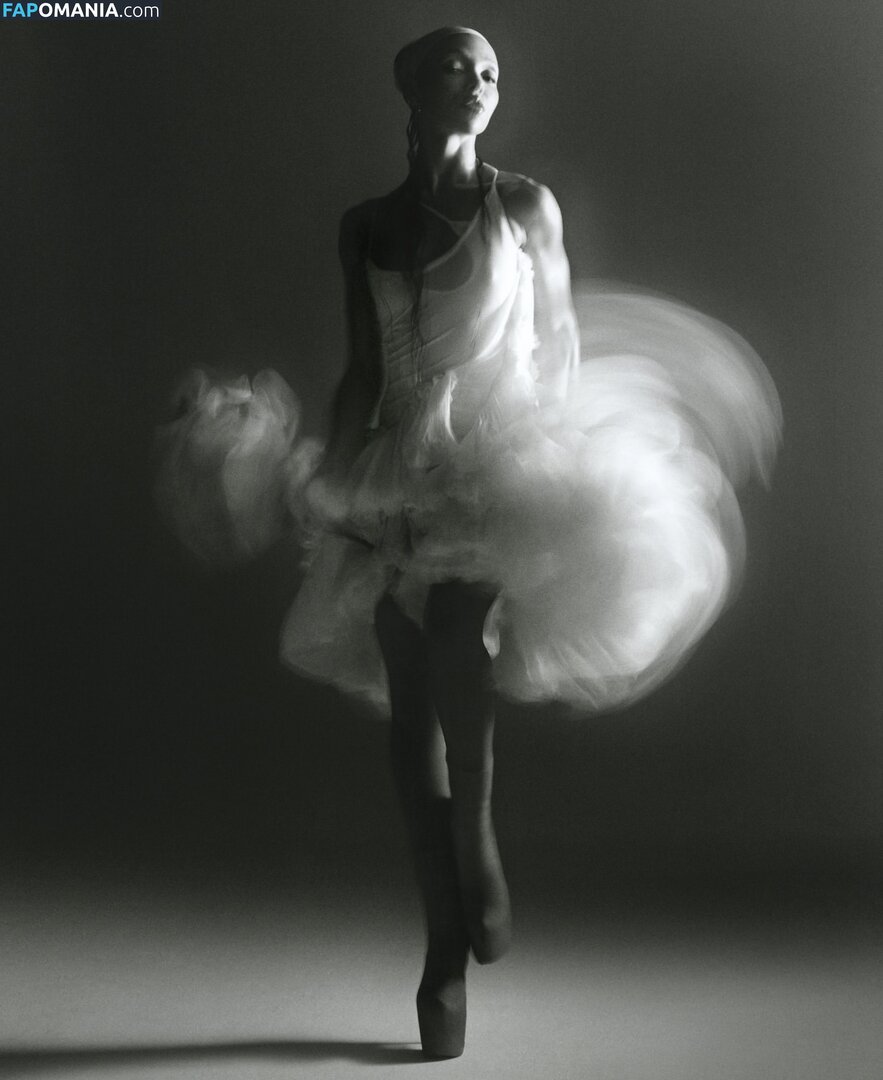 FKA Twigs / FKAtwigs Nackt OnlyFans  Geleaktes Foto #6