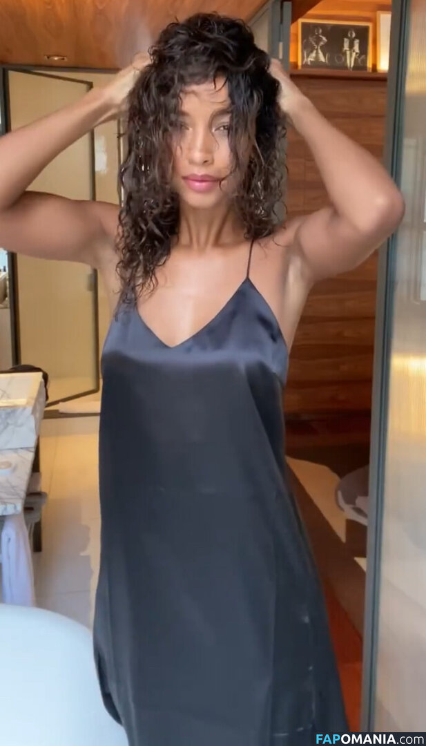 Flora Coquerel / floracoquerel Nackt OnlyFans  Geleaktes Foto #19