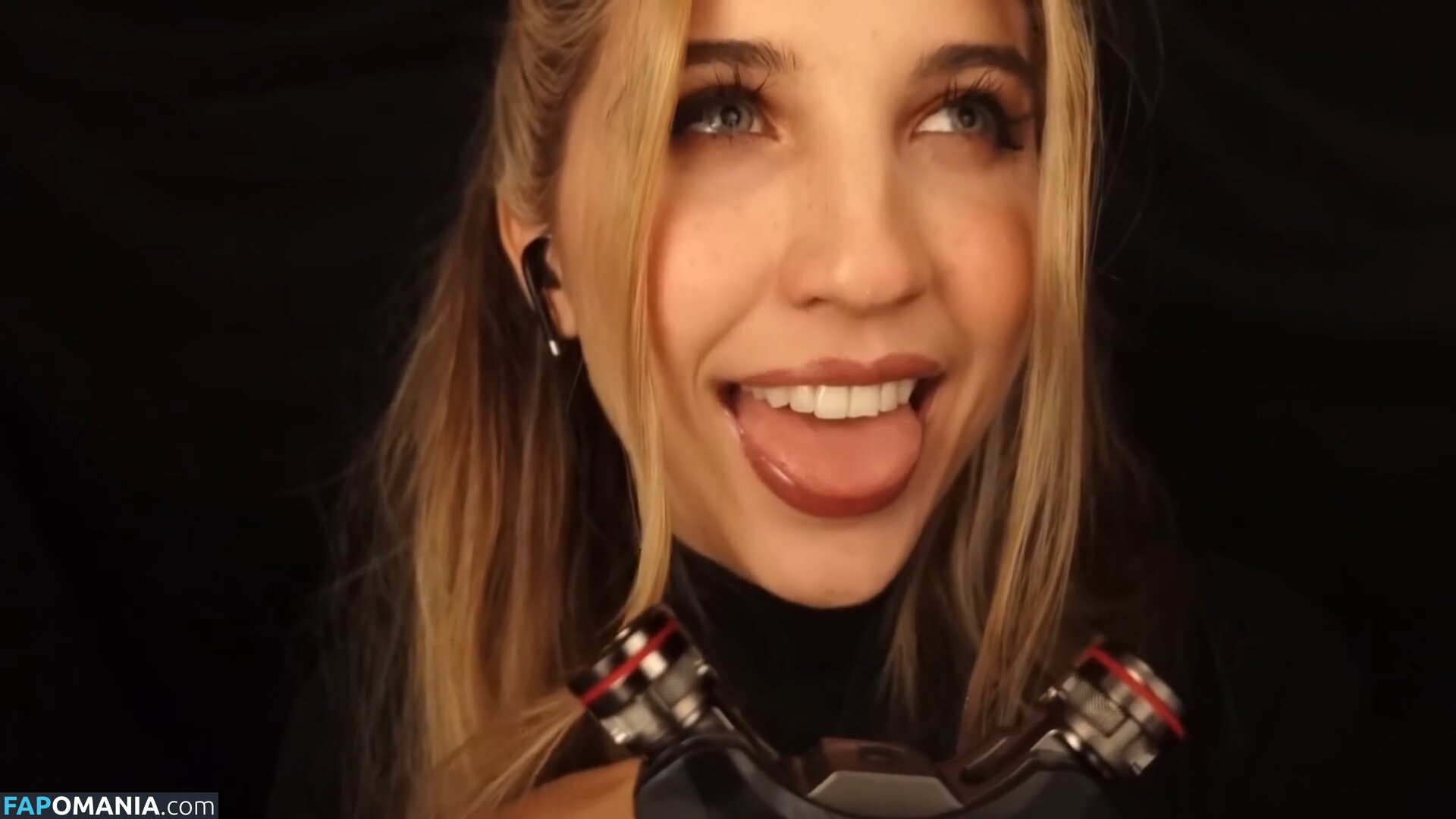 FrivolousFox ASMR / FrivviFox / frivvay Nackt OnlyFans  Geleaktes Foto #4